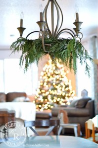 Christmas Décor in the Living and Dining Room